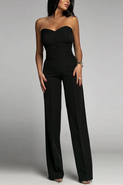 Damjumpsuit, hög midja & axelbandslös rygg. Modern elegans, idealisk för sommar & fest.