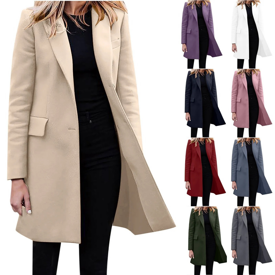 Stilren siluett av Damrock, elegant kvinnors kappa. Mångsidig höst/vårkappa perfekt för business casual och vardag.