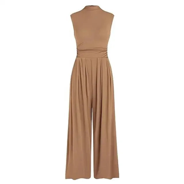 Chic kvinnors jumpsuit, draperad och elegant för fest och speciella kvällar. Moderna vida ben.