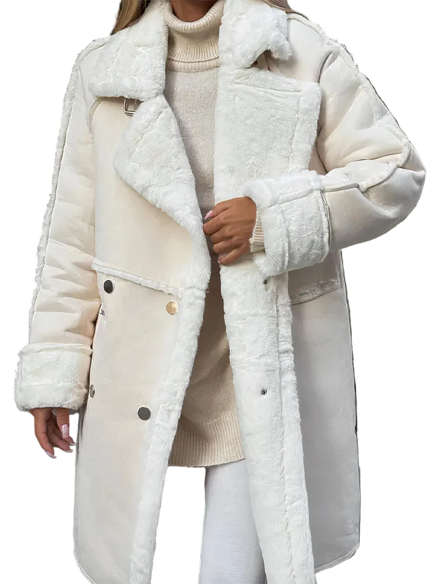 Elegant grå kvinnors teddykappa. Vindtät, varm med graciös silhuett. Perfekt höstmode & vinterstil.