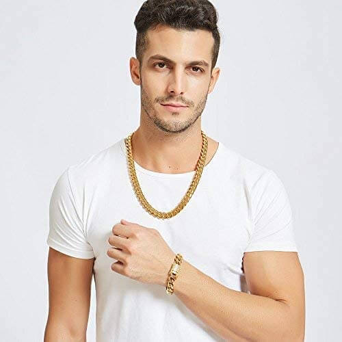 Guldpläterat 12mm kubansk länk halsband i stål, perfekt för den moderna mannen.