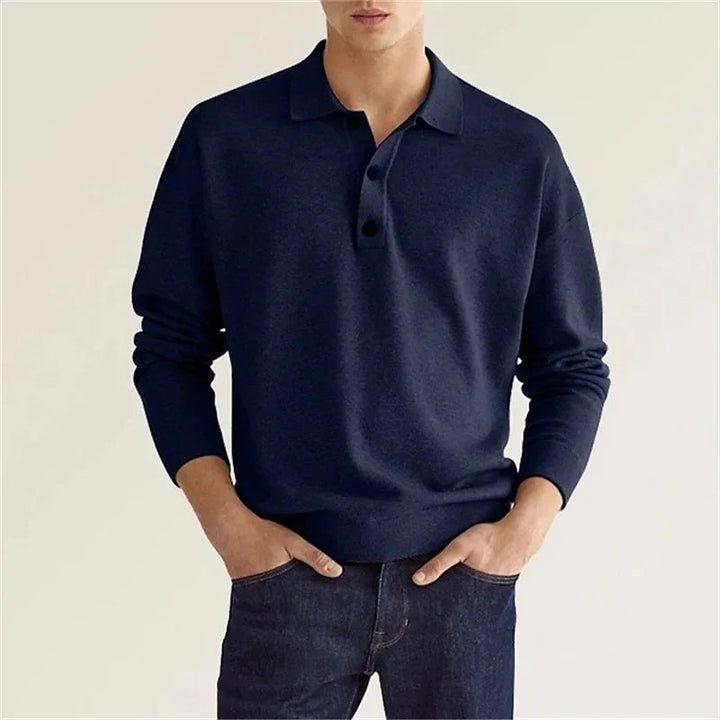 Herr pikétröja med lång ärm i tidlös färg, perfekt för bekväm och smart casual klädsel året runt.