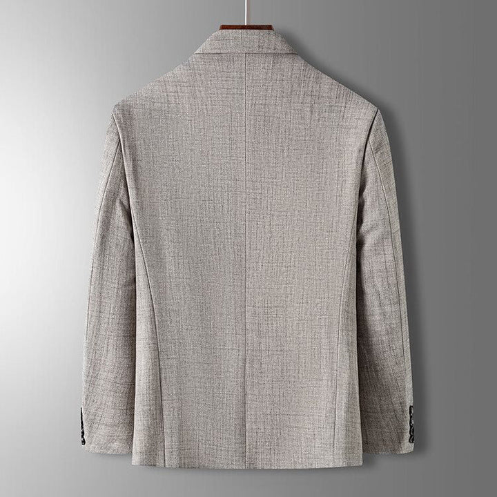 Tidlös herrblazer för business, med rak skärning och kostymkrage. Ger en professionell och elegant stil.