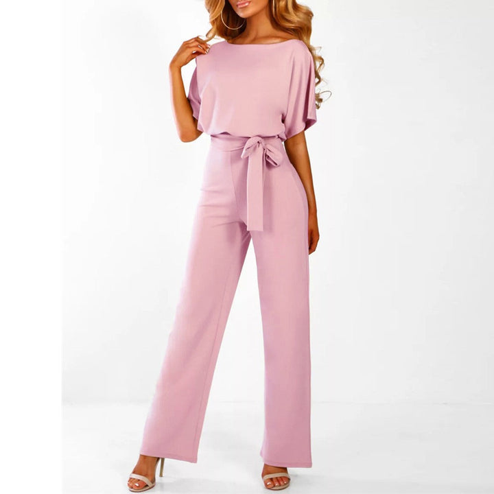 Sommar jumpsuit dam med breda, bekväma ben och snörning i midjan för en chic look.