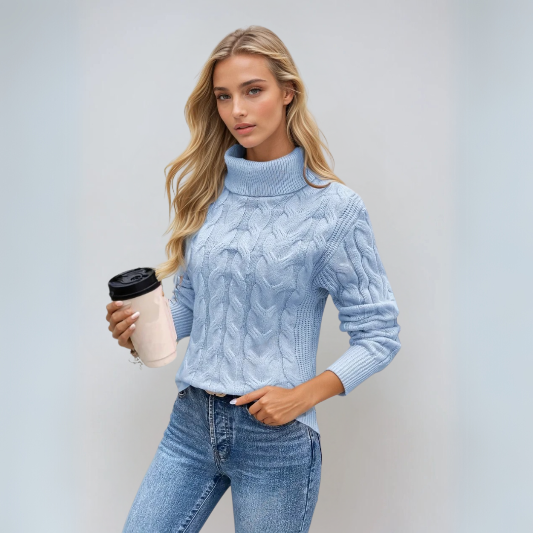 Varm kabelstickad turtleneck tröja i elegant design för kvinnor. Mjuk & modern höst-/vinterstickad.