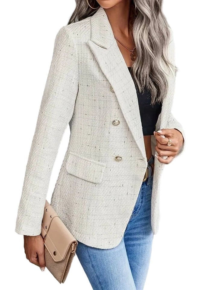 Elegant kvinnors dubbelknäppt kavaj, tidlös design för kontorsstil och formella tillfällen. Skräddarsydd.