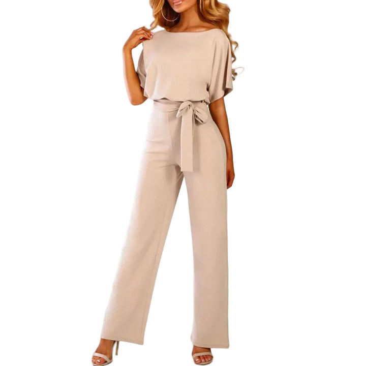 Elegant kvinnors jumpsuit med bälte som framhäver midjan för en smickrande och stilfull look.