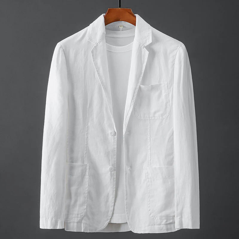 Bekväm kvinnors blazer i lätt material. Perfekt som sommarjacka eller elegant vardagsplagg för alla tillfällen.
