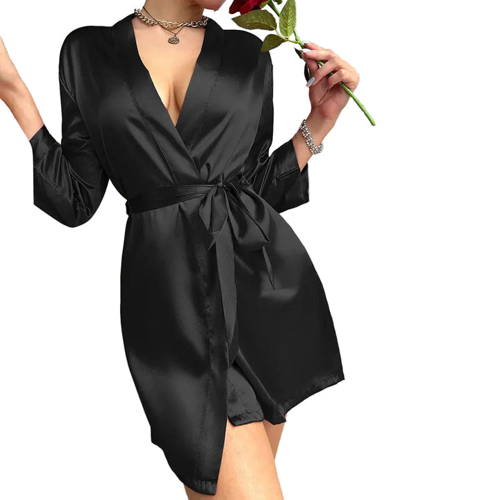 Elegant kvinnors morgonrock med snörning i midjan, perfekt för bekväm loungewear och avkoppling hemma.