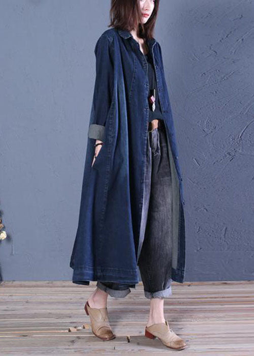 Stilren kvinnors trenchcoat med Peter Pan-krage, kreativ patchwork och bälte, ett snyggt ytterplagg.