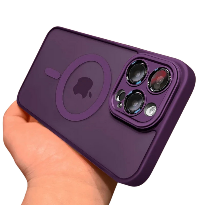 Magnetiskt stötsäkert iPhone 15 mobilskal, ett tunt och elegant skydd i matt design.