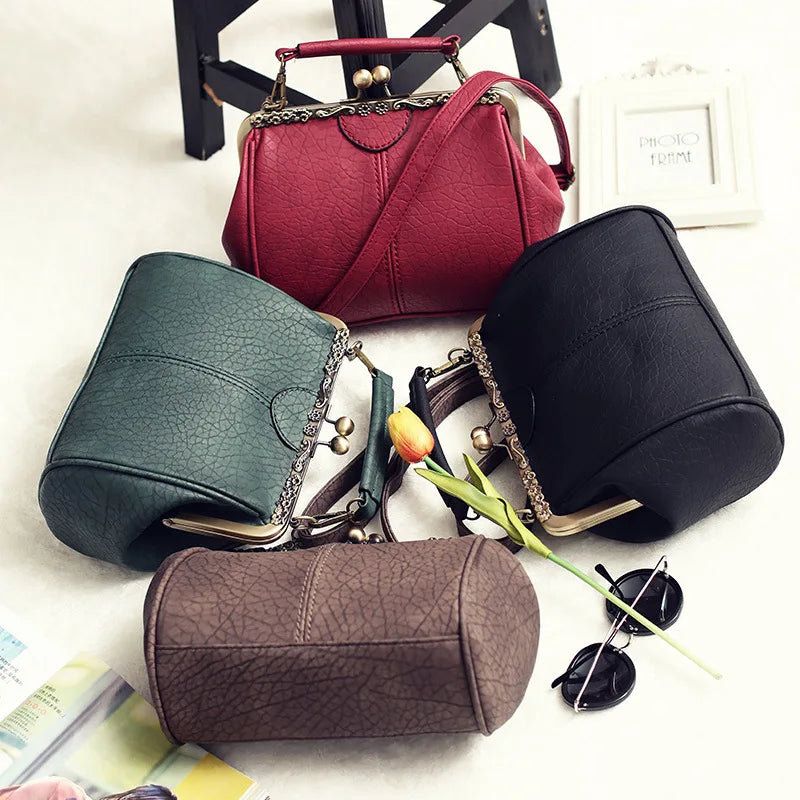 Modern och tidlös damväska. Elegant minimalistisk crossbodyväska i konstläder, en mångsidig accessoar.