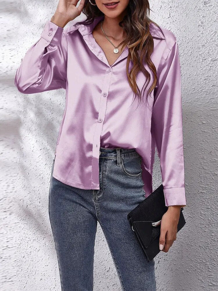 Bekväm & elegant damskjorta, modern blus för en stilren look. Passar både vardag och kontor, mångsidig.
