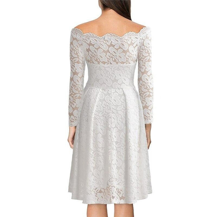 Vacker off-shoulder midiklänning, idealisk som festklänning eller elegant aftonklänning för speciella tillfällen.