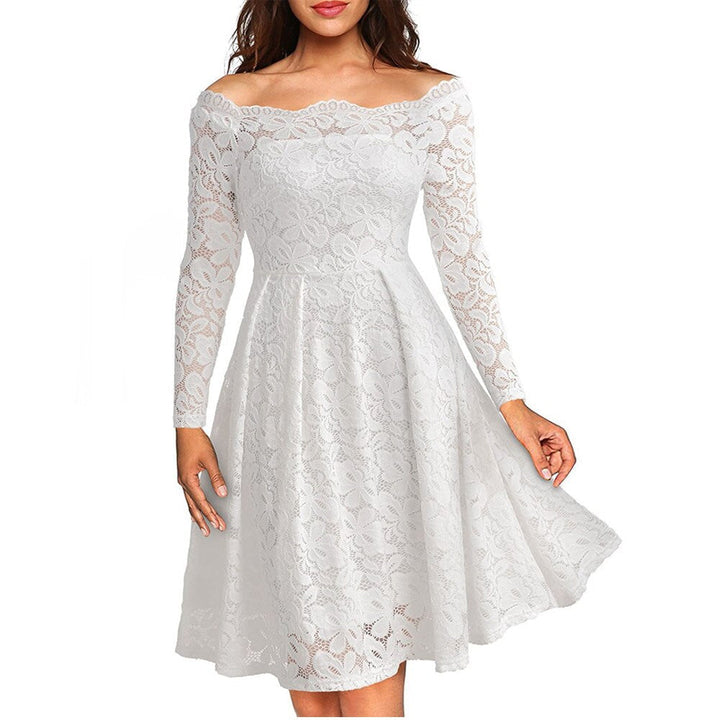 Vintage-inspirerad off-shoulder midiklänning för kvinnor, elegant och sofistikerad festklänning med spetsdetaljer.