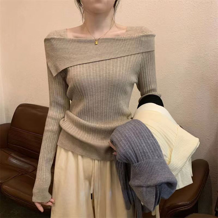 Damtröja med off shoulder, elegant design för vårkläder och fashionabelt höstmode.