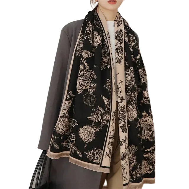 Elegant pashminasjal för kvinnor. Chic damaccessoar som ger värme och stil under höst och vinter.