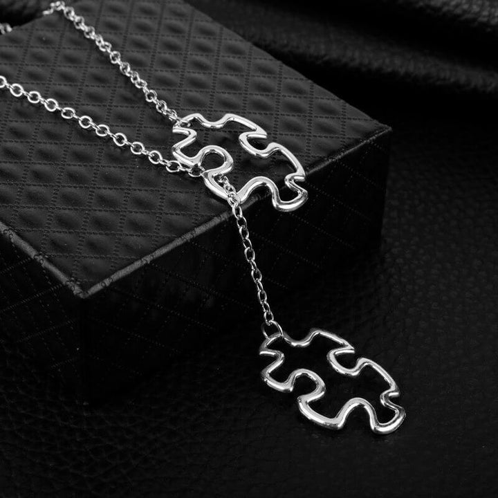 Pusselhalsband, en meningsfull present som visar stöd för autismmedvetenhet. Kvalitetssmycke.