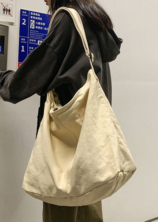Stilren kvinnors retro handväska med stor kapacitet, idealisk som vardagsväska. Eleganta detaljer.