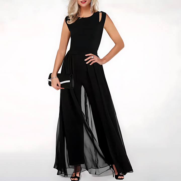 Figurnära elegant jumpsuit för kvinnor. Perfekt för festliga tillfällen och en modern look.