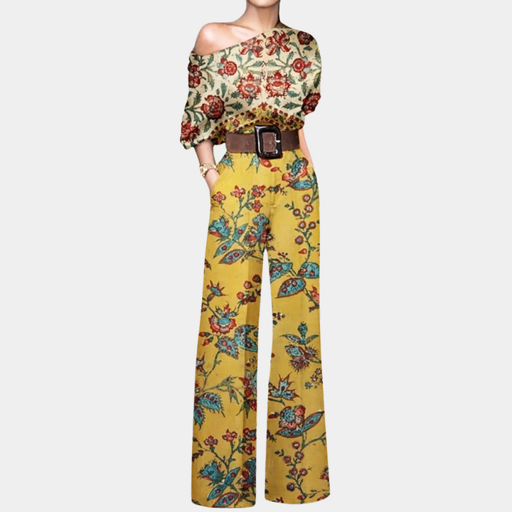 Bekväm och mångsidig kvinnors jumpsuit. Passar som elegant festbyxdress eller stilren vardagsoutfit.