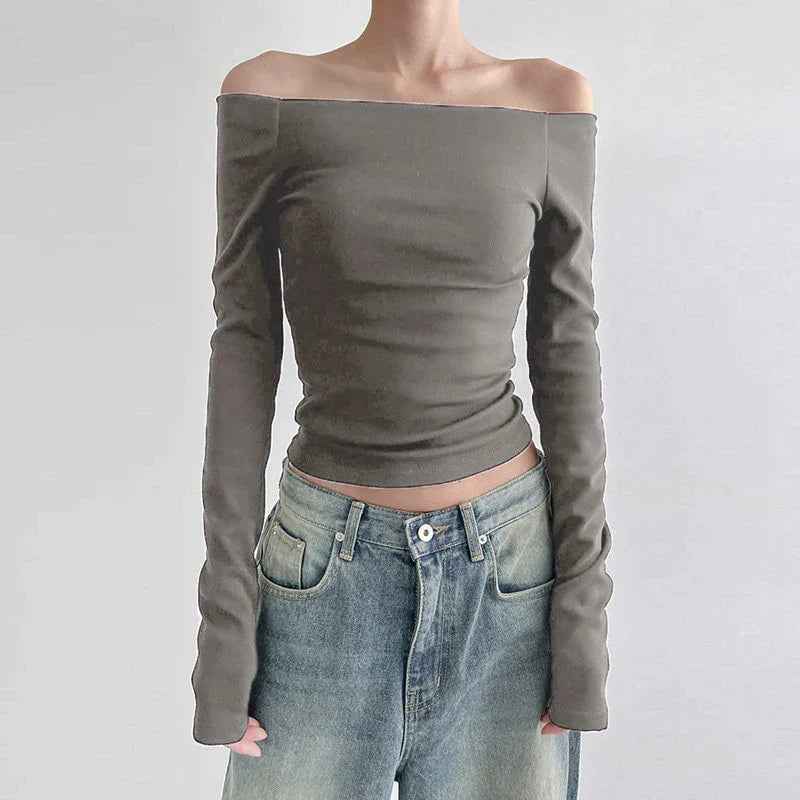 Brun långärmad offshoulder topp för dam, axelbar och elegant. Passar vardag, fest & kvällsoutfit.