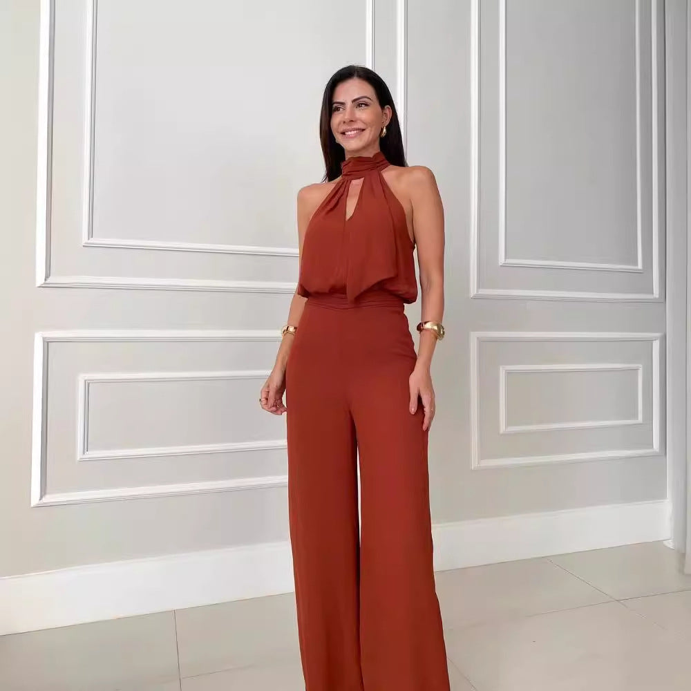 Ergonomisk damjumpsuit sommar i stilren design. Bekväm kvinnors byxdress, perfekt för eleganta event och vardag.