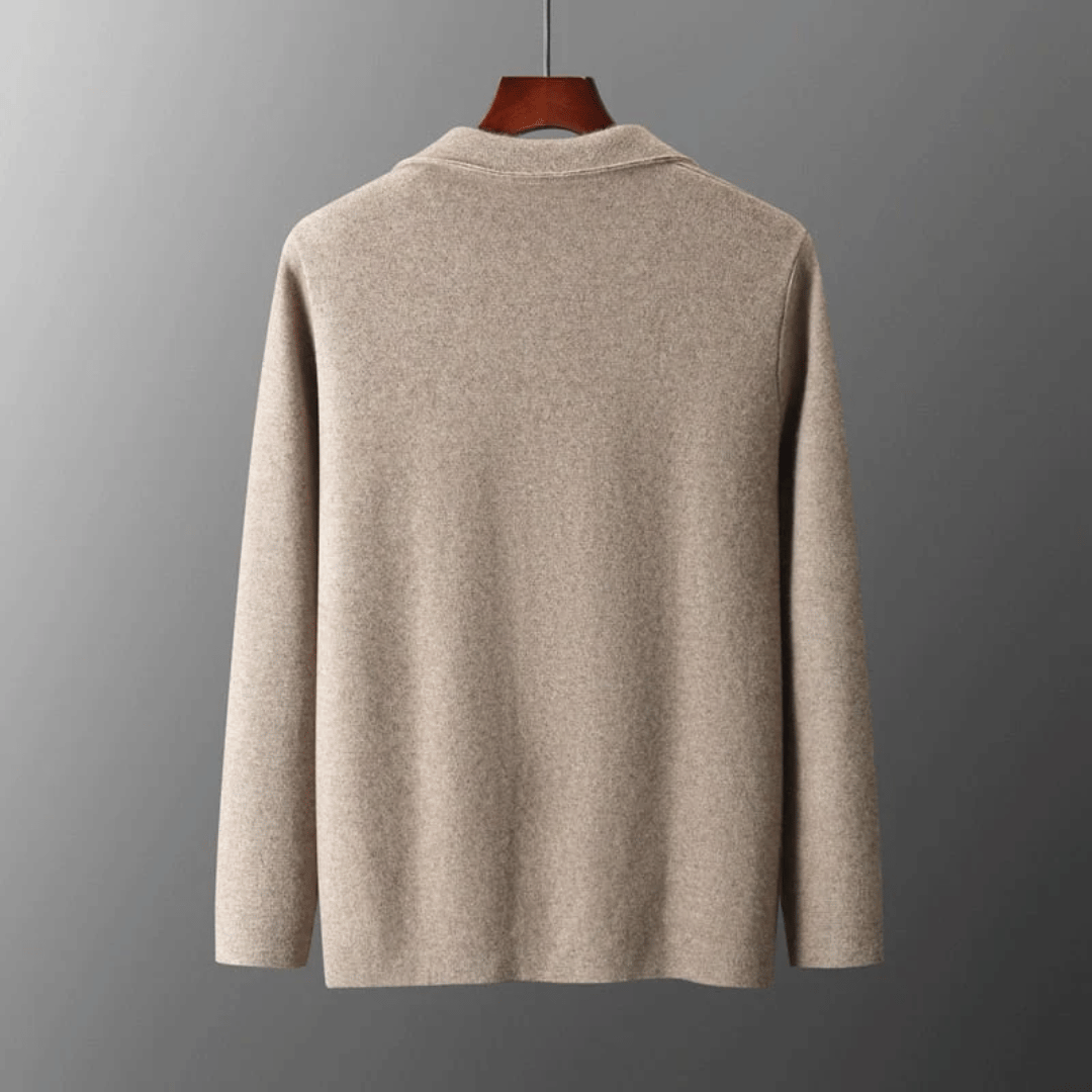 Mångsidig kvinnors kofta, elegant och klassisk. Passar perfekt som vardagslook och festplagg.