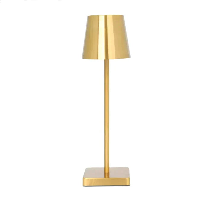 Portabel elegant bordslampa för utomhusbruk. Laddbar, modern belysning som tål vatten.