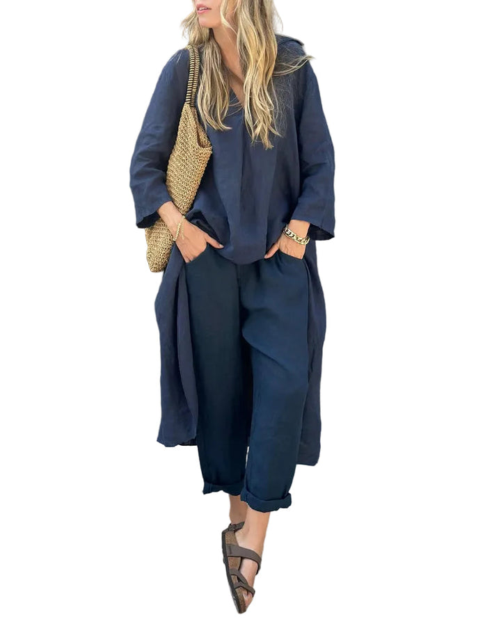 Elegant tvådelat set med lång tunika och byxor för kvinnor. Perfekt för bekväm sommar- och vårstil.