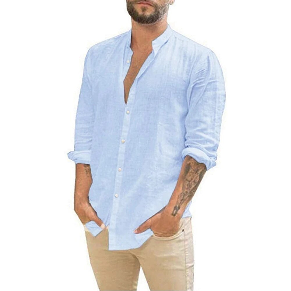 Elegant vit långärmad herrskjorta med ståkrage i luftig bomullsblandning, perfekt för sommar.