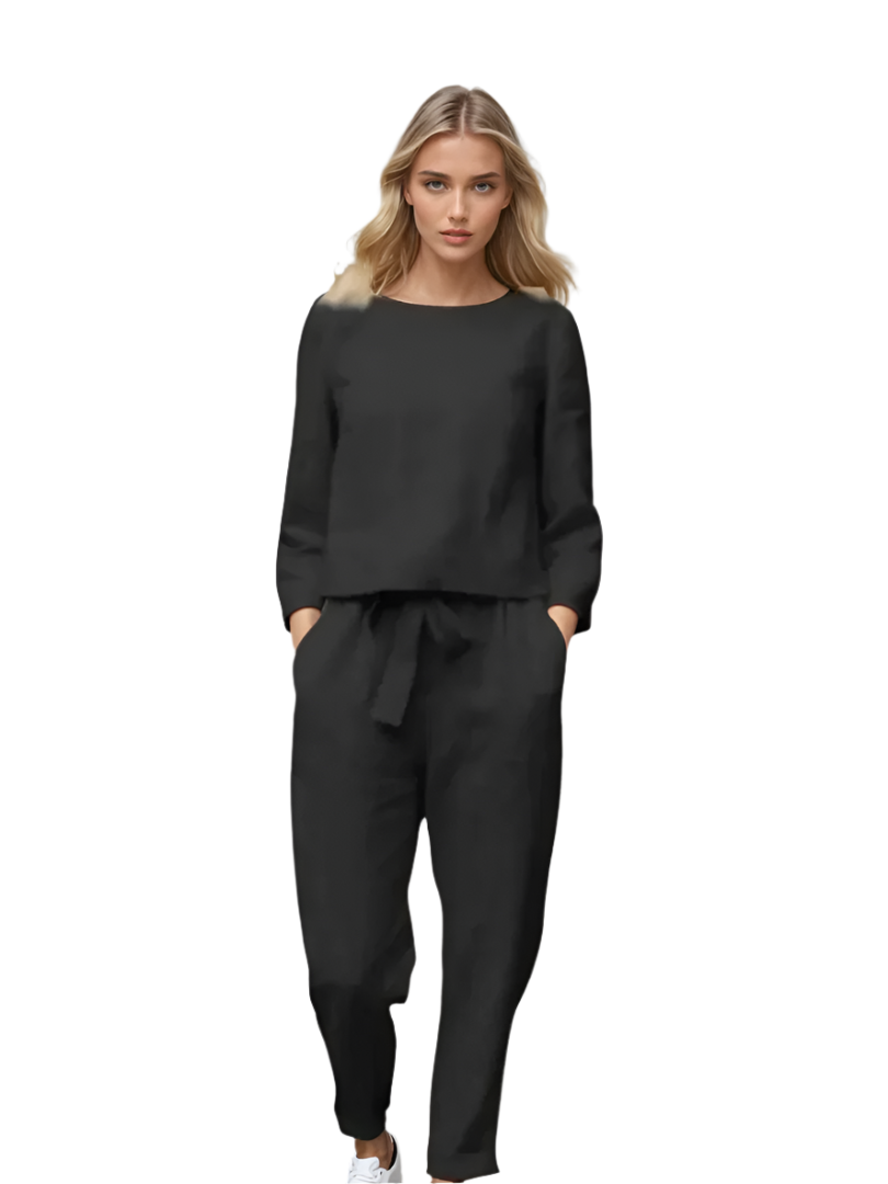 Elegant vitt linneinspirerat sommarset för dam, perfekt för en bekväm och stilren semesterlook.
