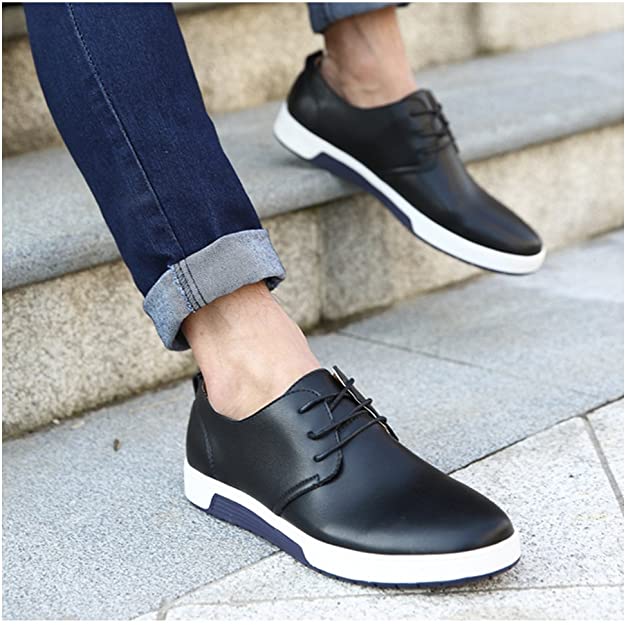 Klassiska svarta herr Oxford skor. Mångsidiga snörskor för både casual och formell klädsel.