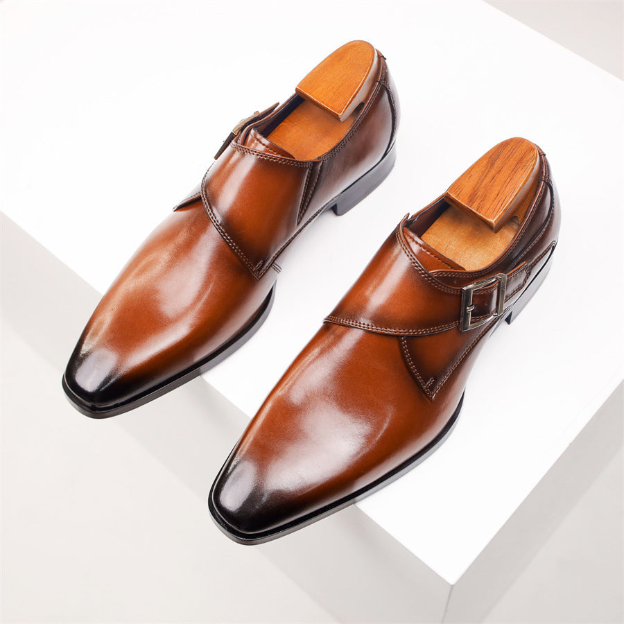 Bekväma svarta slip-on herrskor för moderna män. Stilrena formella skor som även passar till vardags.