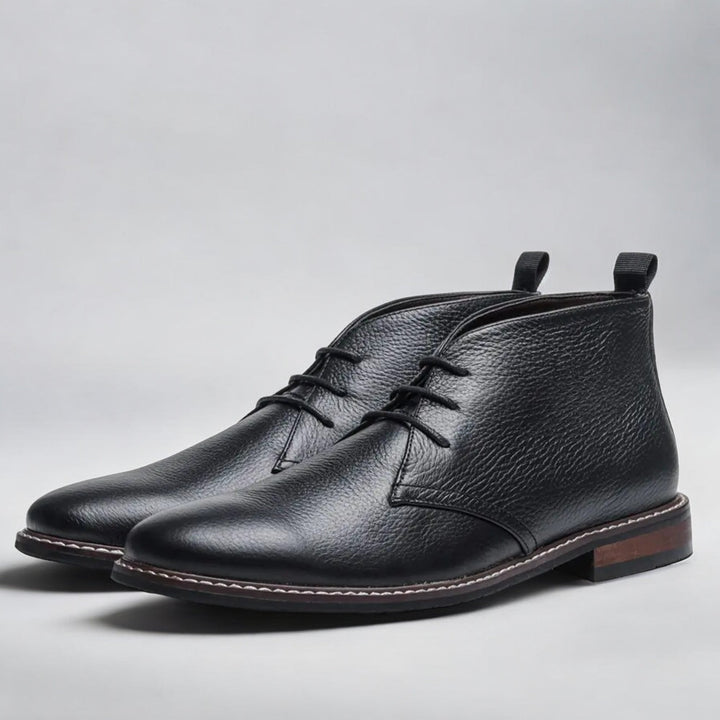 Herr chukkaboots med bekväm gummisula. Perfekta höst- och vinterkängor som är både stilrena och varma.