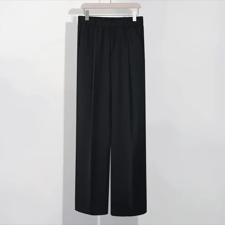 Grå bekväma herrbyxor i sidenstil, stretchiga för maximal komfort. Perfekta vardagsbyxor.