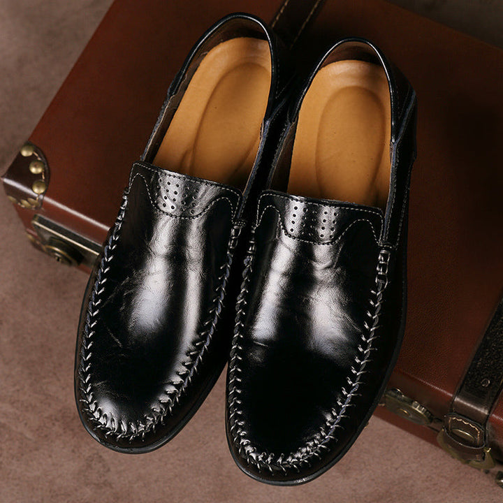 Klassiska herrloafers i elegant design, perfekta som vardagsskor eller festskor. Snygga mockasiner.