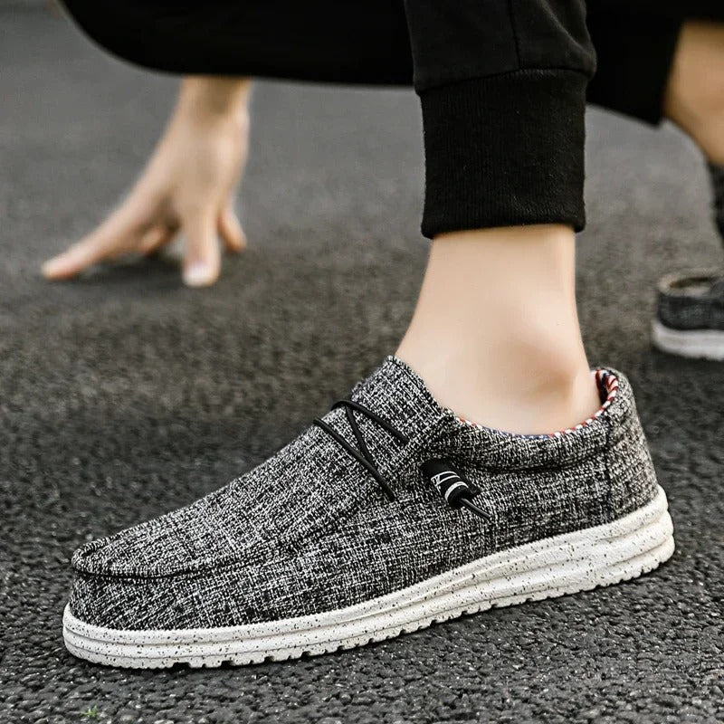 Ergonomiska herrloafers med snörning, utformade för maximal komfort hela dagen. Bekväma vardagsskor.