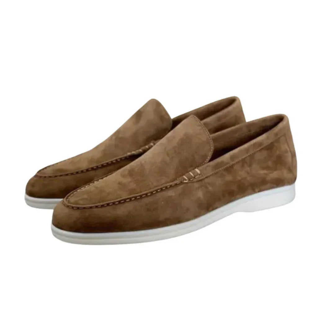 Komfortabla herrloafers med robust sula, erbjuder stöd och stil. Finns även i stora storlekar.