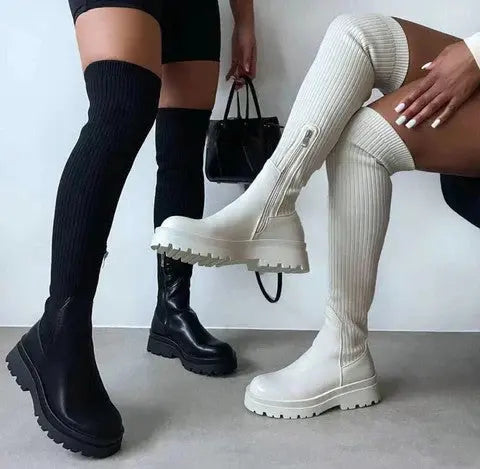 Bekväma höga knähöga stövlar i elegant design för damer, perfekta för höst och vinter.