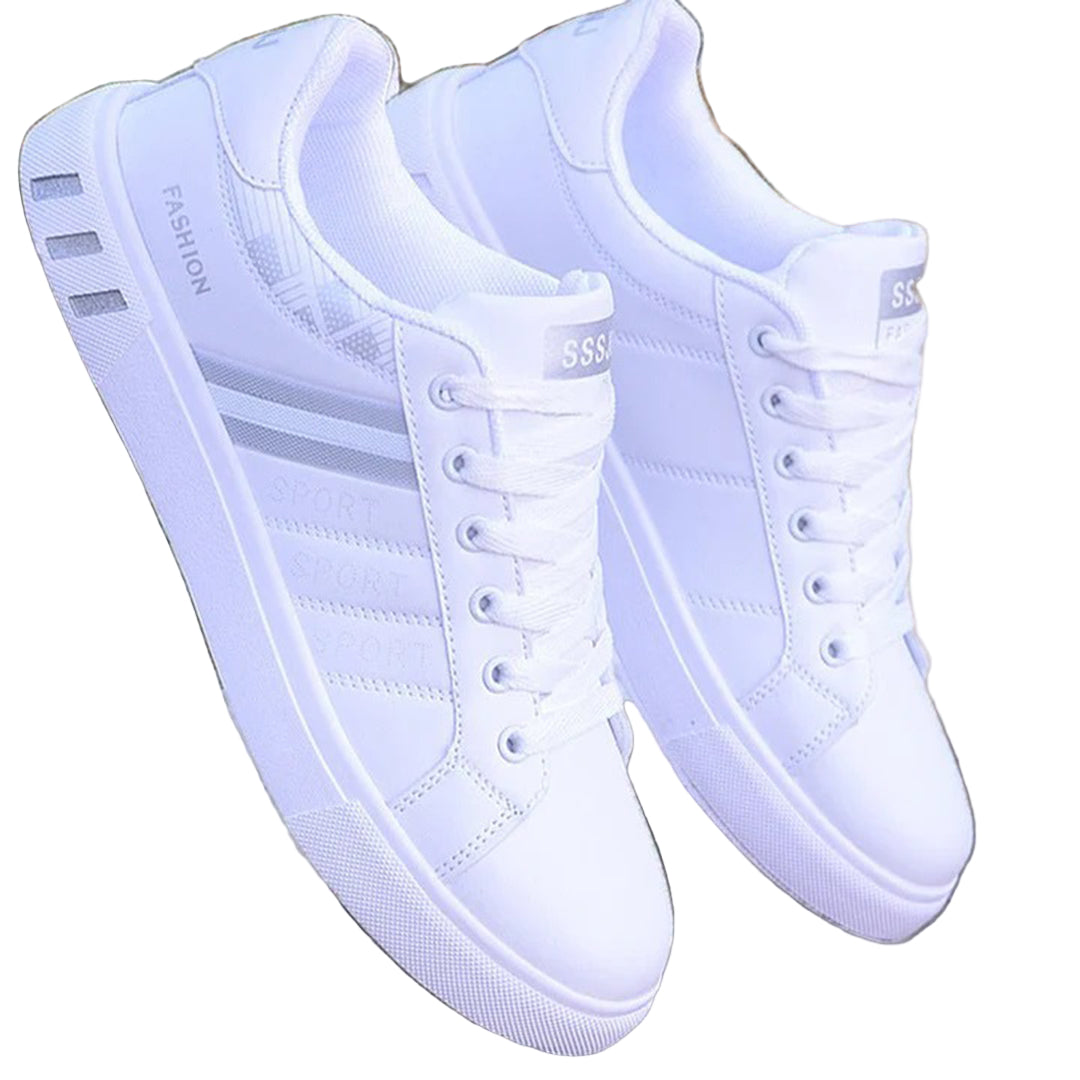 En modern herrsneaker för träning och vardag, med sportig design och bekväm passform.