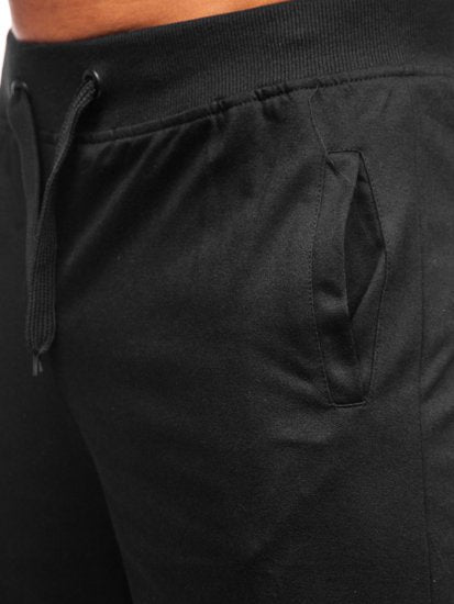 Lediga enfärgade shorts för män, bekväma nog för träning och avslappnade dagar.