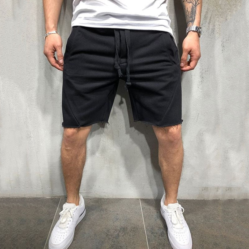 Mjuka herrvardagsshorts i enfärgad design, erbjuder maximal komfort för sommarens aktiviteter.