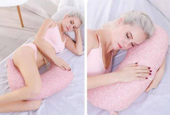 Amningskudde med justerbart spänne för att passa olika kroppsformer, ergonomisk design.