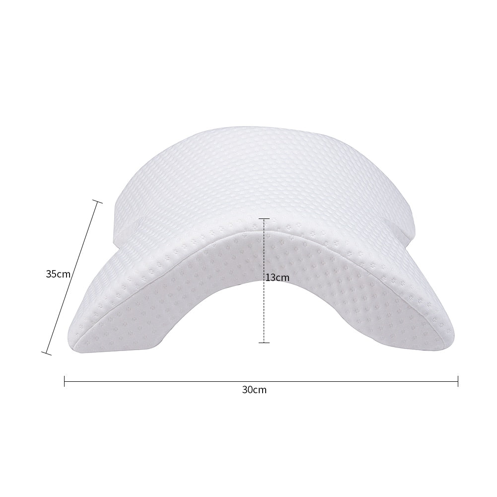 Produkbild av en minnesskumkudde som löser sömnproblem och erbjuder ergonomisk komfort.