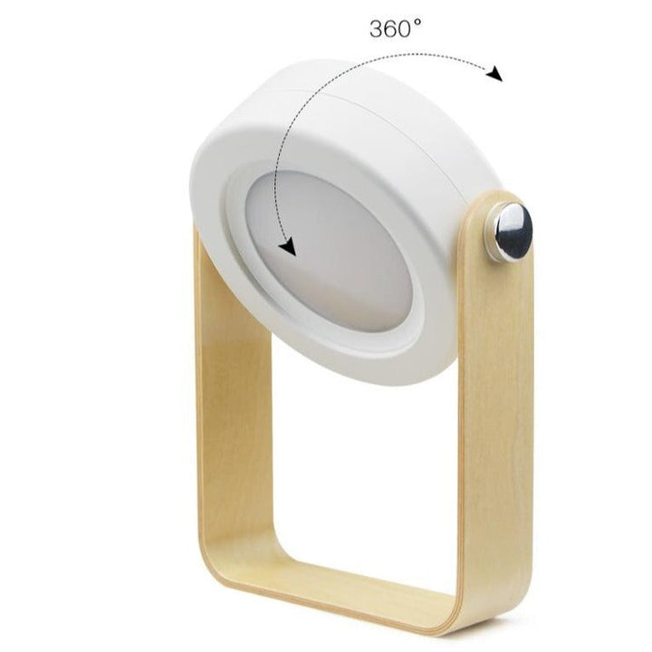 Energieffektiv LED-campinglampa med touchkontroll, fällbar och vattentät design för krävande utomhusbruk.