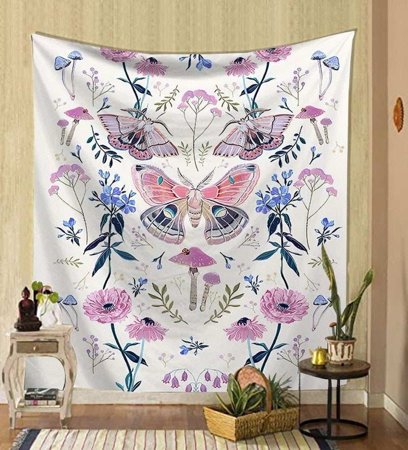 Detaljerad fantasy väggväv i textil, en drömsk dekoration för alla rum.