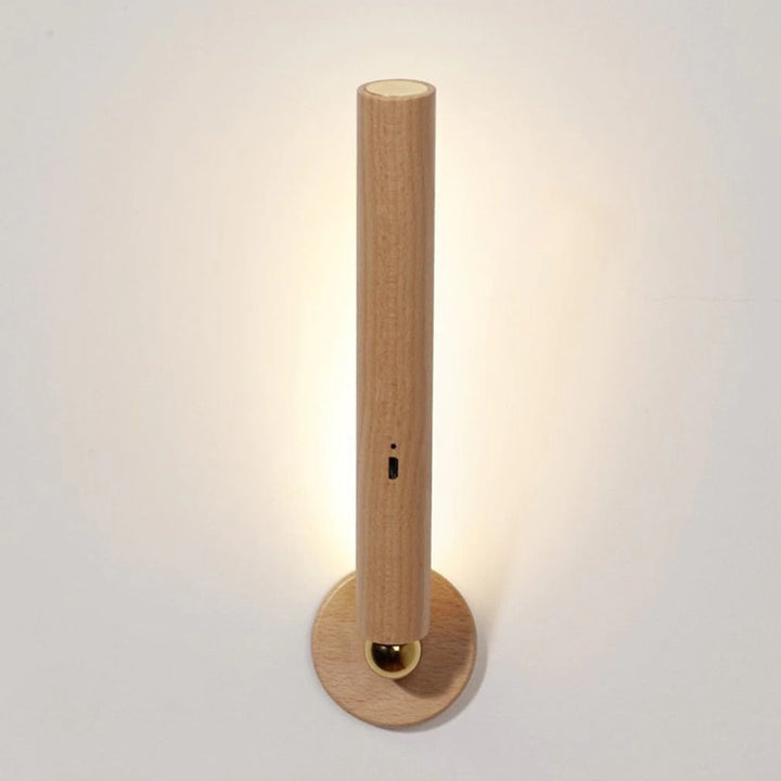 Bärbar och roterbar LED-lampa i trä, fungerar utmärkt som läslampa på bord eller vägg.