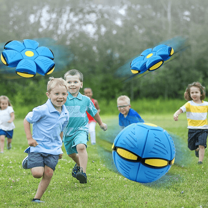 LED-upplyst frisbee boll som förvandlas, för aktiv familjelek utomhus.