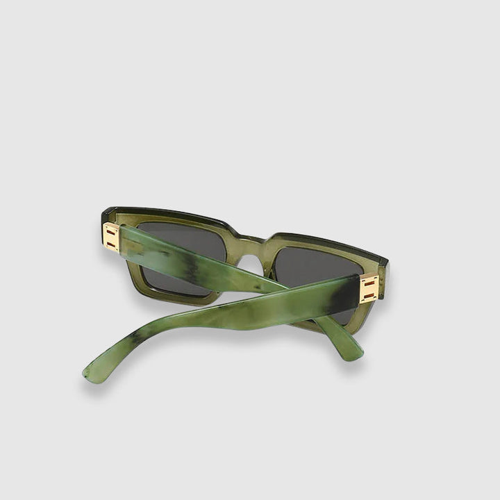 Eleganta fyrkantiga retrosolglasögon för unisex, med UV400-skydd och fotokromatiska funktioner.